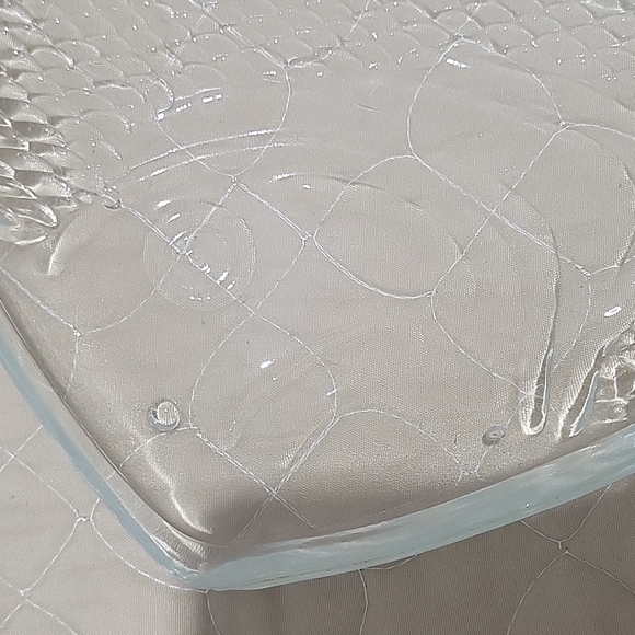 Large Clear Glass Fish Shaped Serving Platter - Picture 6 of 8